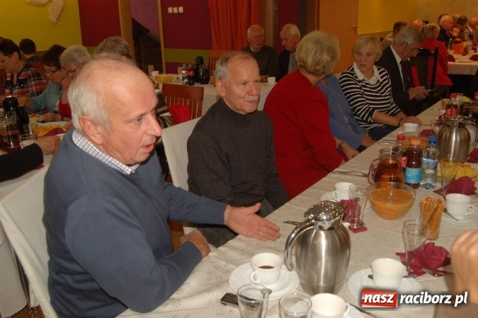 Zdjęcie w galerii na portalu naszraciborz.pl: Emerytowani rafakowcy uczcili Europejski Dzień Seniora wiadomości z regionu