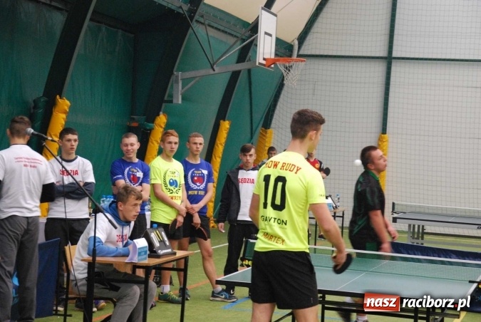 Zdjęcie w galerii na portalu naszraciborz.pl: II Turniej tenisa stołowego o Puchar Starosty w Rudach wiadomości z regionu