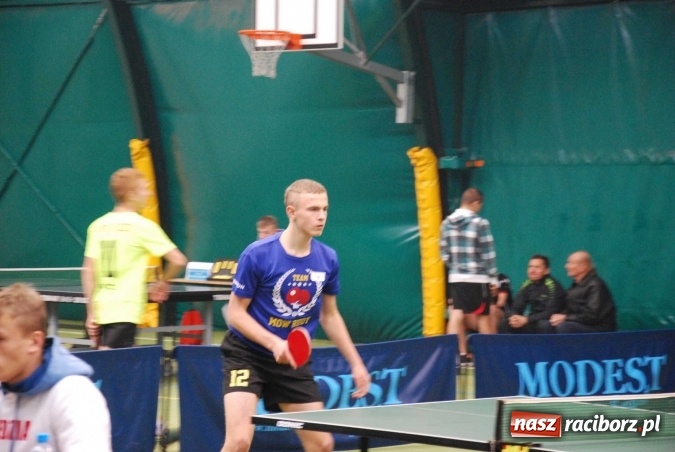 Zdjęcie w galerii na portalu naszraciborz.pl: II Turniej tenisa stołowego o Puchar Starosty w Rudach wiadomości z regionu