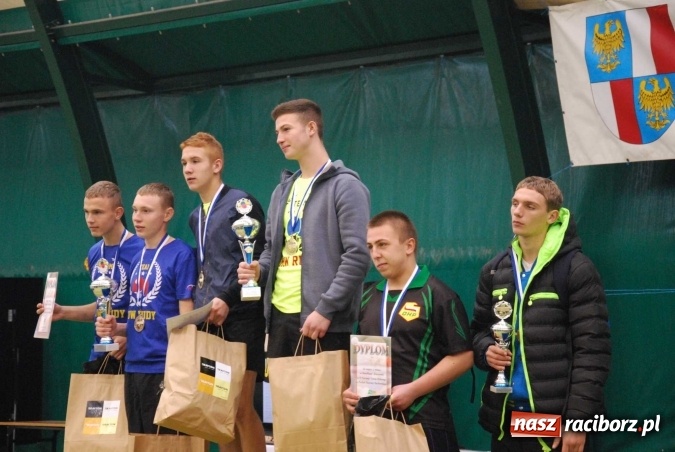 Zdjęcie w galerii na portalu naszraciborz.pl: II Turniej tenisa stołowego o Puchar Starosty w Rudach wiadomości z regionu