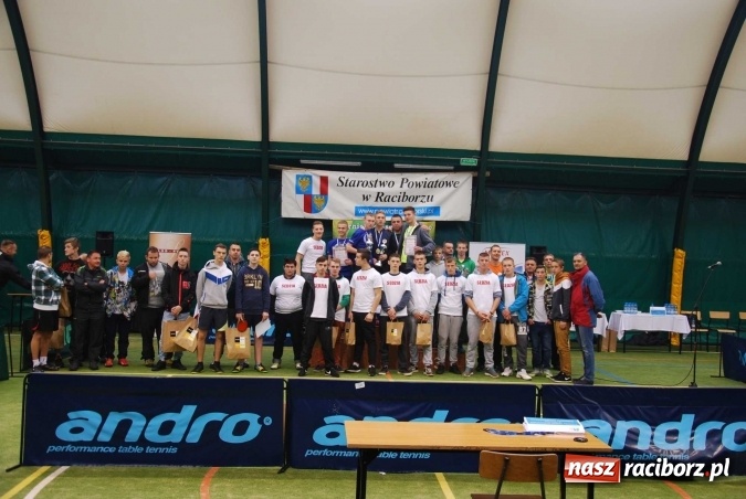 Zdjęcie w galerii na portalu naszraciborz.pl: II Turniej tenisa stołowego o Puchar Starosty w Rudach wiadomości z regionu
