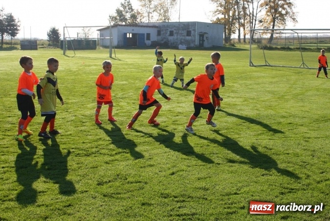 Zdjęcie w galerii na portalu naszraciborz.pl: Żaki Rafako i Tworkowa wystąpiły na turnieju piłkarskim w czeskich Šilheřovicach wiadomości z regionu