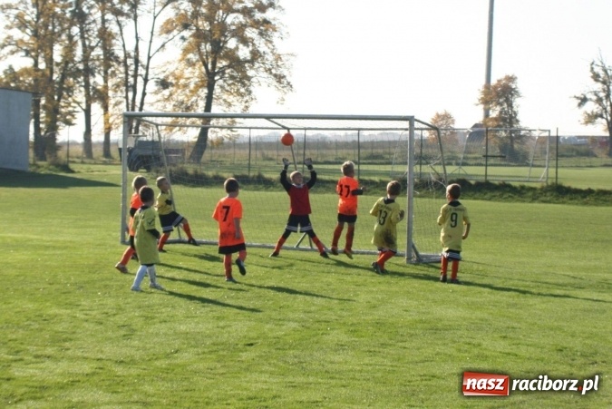 Zdjęcie w galerii na portalu naszraciborz.pl: Żaki Rafako i Tworkowa wystąpiły na turnieju piłkarskim w czeskich Šilheřovicach wiadomości z regionu