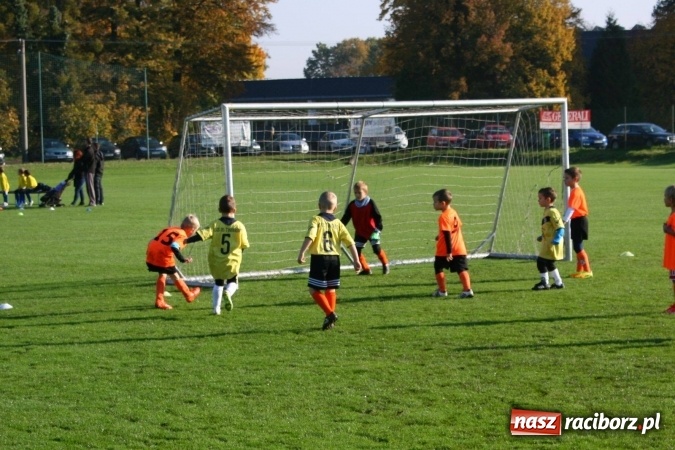 Zdjęcie w galerii na portalu naszraciborz.pl: Żaki Rafako i Tworkowa wystąpiły na turnieju piłkarskim w czeskich Šilheřovicach wiadomości z regionu