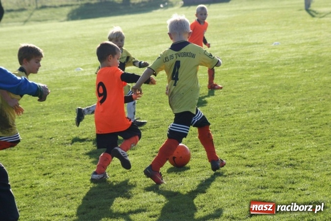 Zdjęcie w galerii na portalu naszraciborz.pl: Żaki Rafako i Tworkowa wystąpiły na turnieju piłkarskim w czeskich Šilheřovicach wiadomości z regionu