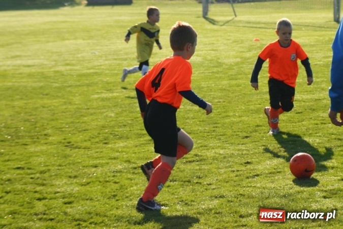 Zdjęcie w galerii na portalu naszraciborz.pl: Żaki Rafako i Tworkowa wystąpiły na turnieju piłkarskim w czeskich Šilheřovicach wiadomości z regionu