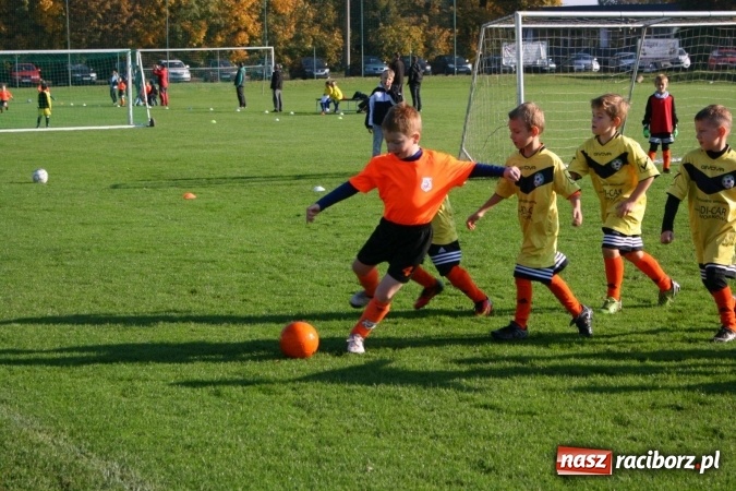 Zdjęcie w galerii na portalu naszraciborz.pl: Żaki Rafako i Tworkowa wystąpiły na turnieju piłkarskim w czeskich Šilheřovicach wiadomości z regionu