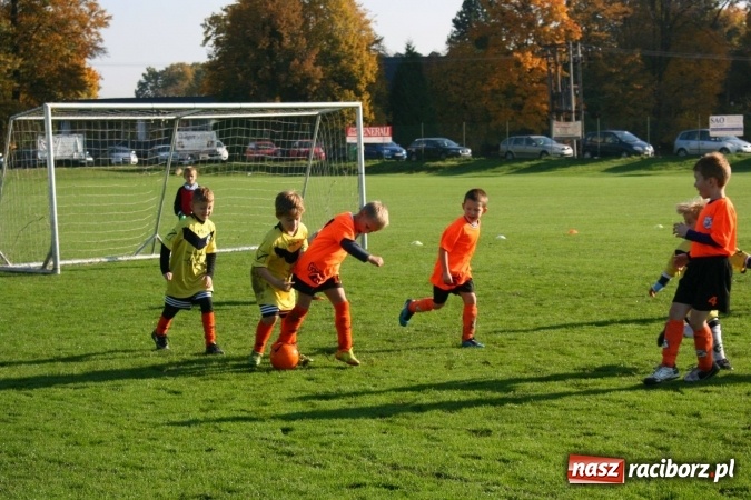 Zdjęcie w galerii na portalu naszraciborz.pl: Żaki Rafako i Tworkowa wystąpiły na turnieju piłkarskim w czeskich Šilheřovicach wiadomości z regionu
