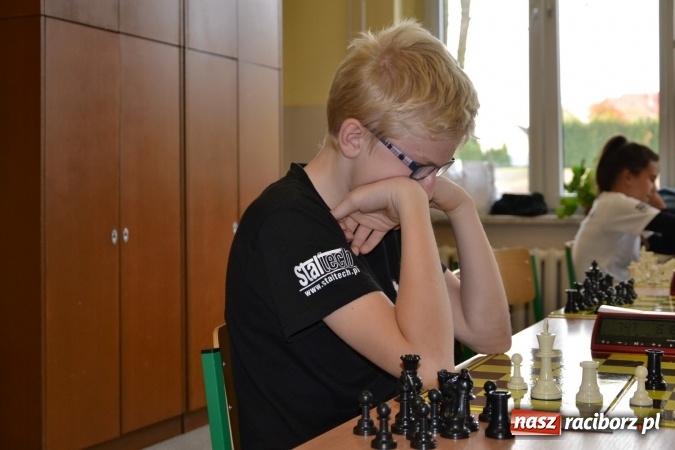 Zdjęcie w galerii na portalu naszraciborz.pl: SP4 górą na zawodach szachowych w Tworkowie  wiadomości z regionu