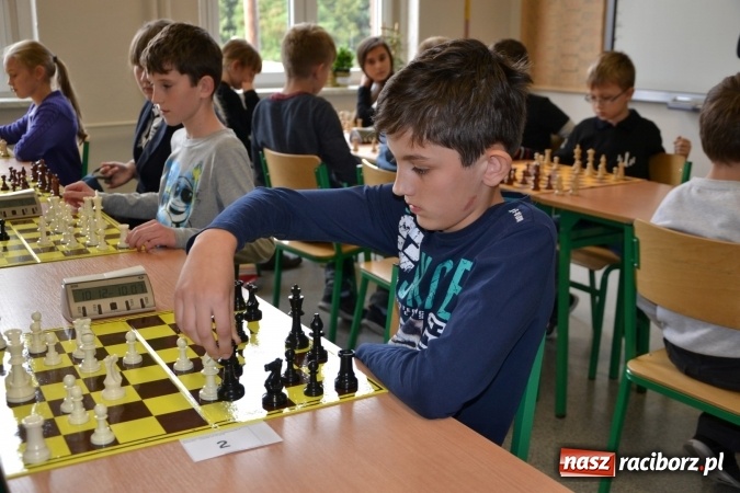 Zdjęcie w galerii na portalu naszraciborz.pl: SP4 górą na zawodach szachowych w Tworkowie  wiadomości z regionu