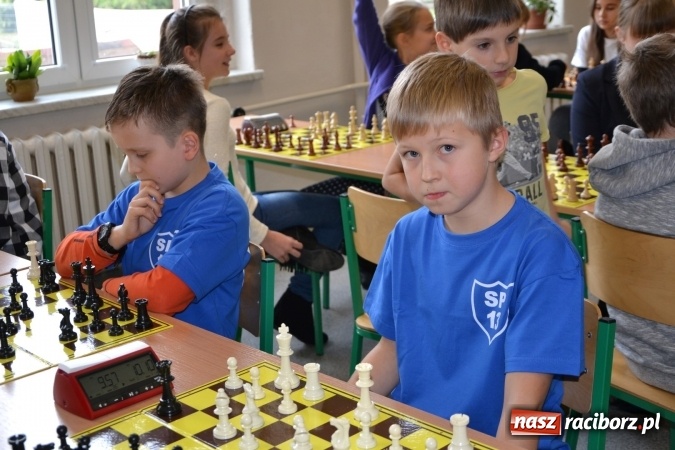Zdjęcie w galerii na portalu naszraciborz.pl: SP4 górą na zawodach szachowych w Tworkowie  wiadomości z regionu