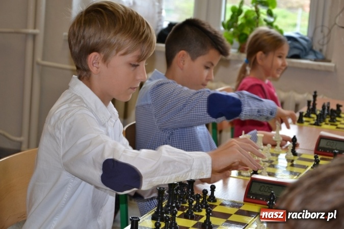 Zdjęcie w galerii na portalu naszraciborz.pl: SP4 górą na zawodach szachowych w Tworkowie  wiadomości z regionu