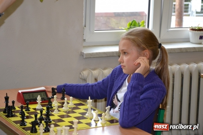 Zdjęcie w galerii na portalu naszraciborz.pl: SP4 górą na zawodach szachowych w Tworkowie  wiadomości z regionu