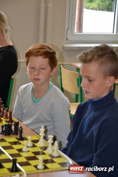 Zdjęcie w galerii na portalu naszraciborz.pl: SP4 górą na zawodach szachowych w Tworkowie  wiadomości z regionu