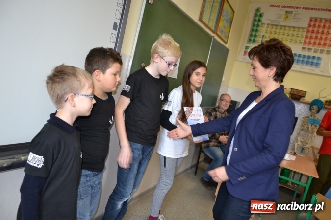 Zdjęcie w galerii na portalu naszraciborz.pl: SP4 górą na zawodach szachowych w Tworkowie  wiadomości z regionu