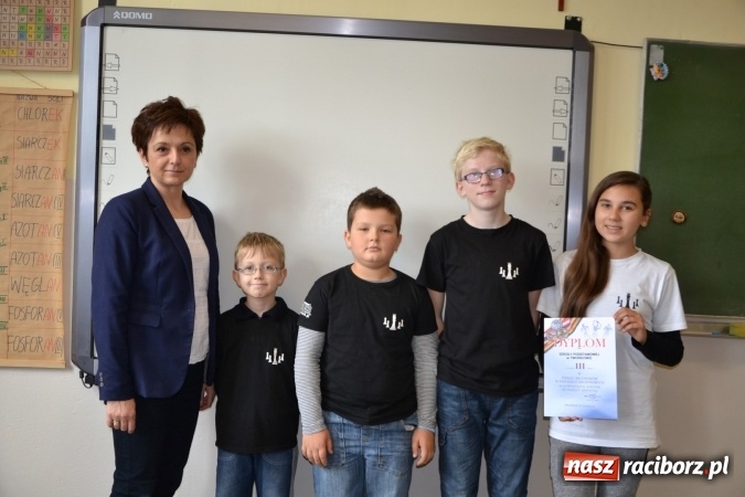 Zdjęcie w galerii na portalu naszraciborz.pl: SP4 górą na zawodach szachowych w Tworkowie  wiadomości z regionu