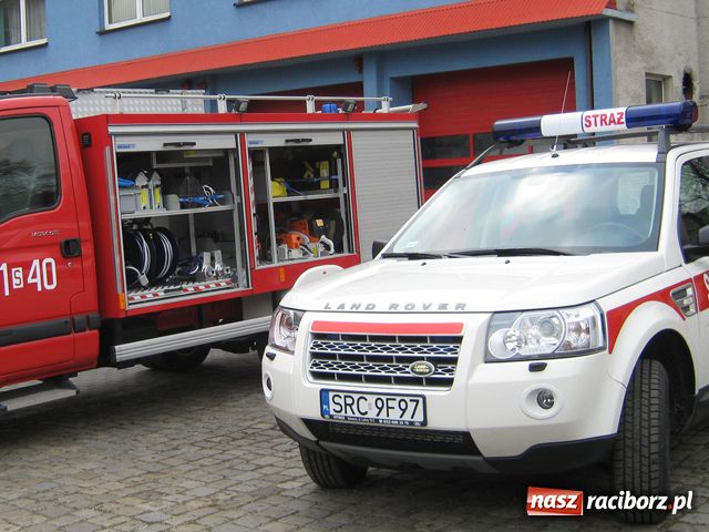 Zdjęcie w galerii na portalu naszraciborz.pl: Strażacy dostali nowoczesne wozy wiadomości z regionu