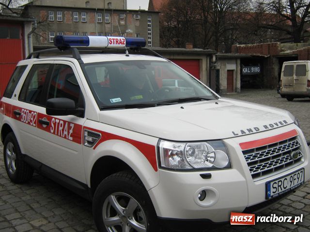 Zdjęcie w galerii na portalu naszraciborz.pl: Strażacy dostali nowoczesne wozy wiadomości z regionu