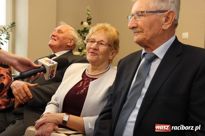 Zdjęcie w galerii na portalu naszraciborz.pl: Razem od pięćdziesięciu lat - siedem par z Raciborza świętowało dziś złote gody wiadomości z regionu