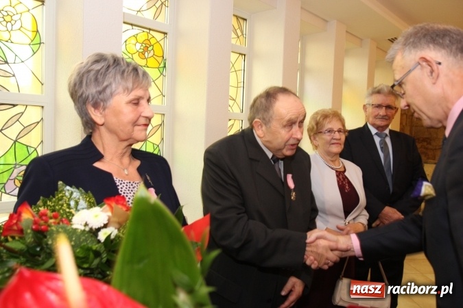 Zdjęcie w galerii na portalu naszraciborz.pl: Razem od pięćdziesięciu lat - siedem par z Raciborza świętowało dziś złote gody wiadomości z regionu