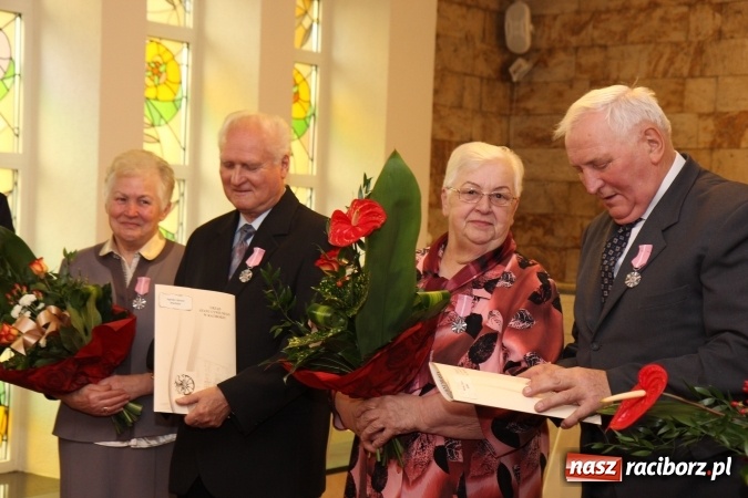 Zdjęcie w galerii na portalu naszraciborz.pl: Razem od pięćdziesięciu lat - siedem par z Raciborza świętowało dziś złote gody wiadomości z regionu