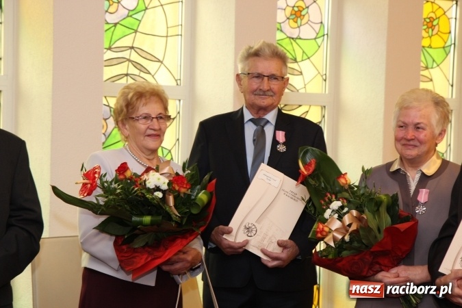 Zdjęcie w galerii na portalu naszraciborz.pl: Razem od pięćdziesięciu lat - siedem par z Raciborza świętowało dziś złote gody wiadomości z regionu