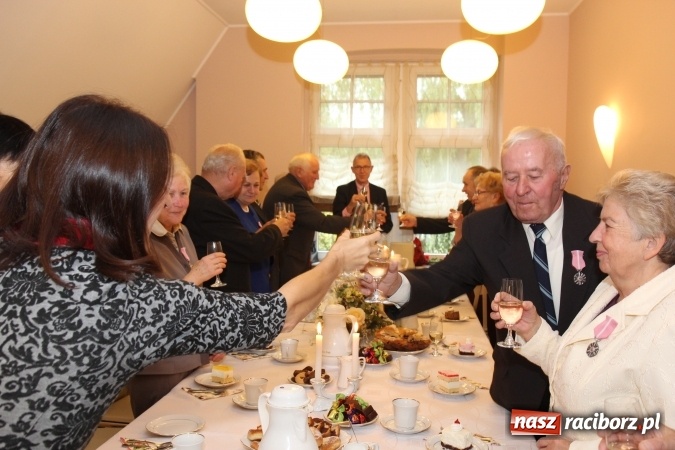 Zdjęcie w galerii na portalu naszraciborz.pl: Razem od pięćdziesięciu lat - siedem par z Raciborza świętowało dziś złote gody wiadomości z regionu