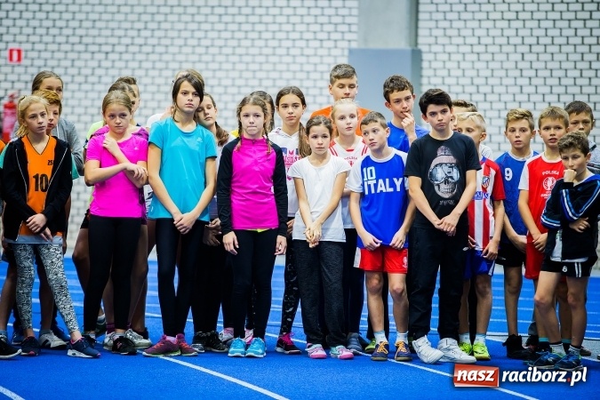 Zdjęcie w galerii na portalu naszraciborz.pl: Halowe Mistrzostwa Raciborza i Powiatu Raciborskiego w Lekkiej Atletyce wiadomości z regionu