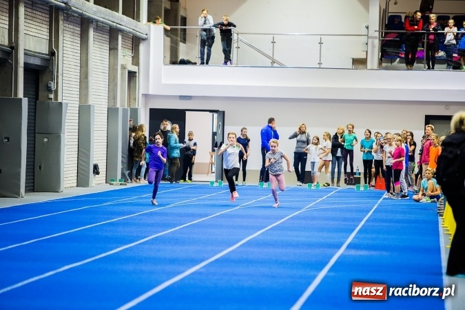 Zdjęcie w galerii na portalu naszraciborz.pl: Halowe Mistrzostwa Raciborza i Powiatu Raciborskiego w Lekkiej Atletyce wiadomości z regionu