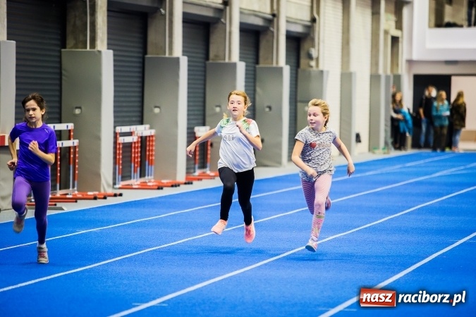 Zdjęcie w galerii na portalu naszraciborz.pl: Halowe Mistrzostwa Raciborza i Powiatu Raciborskiego w Lekkiej Atletyce wiadomości z regionu