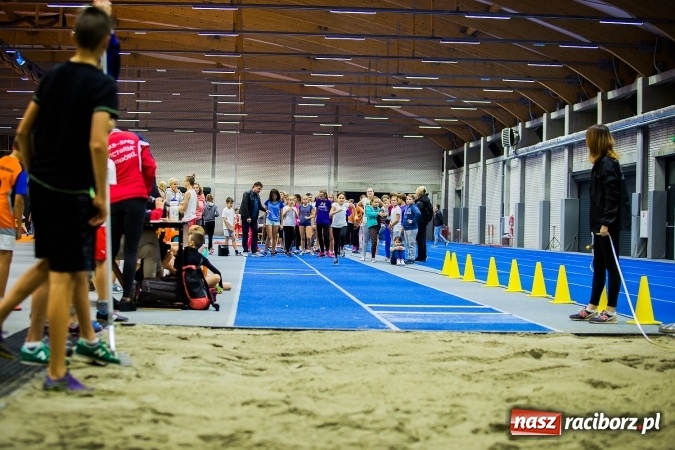 Zdjęcie w galerii na portalu naszraciborz.pl: Halowe Mistrzostwa Raciborza i Powiatu Raciborskiego w Lekkiej Atletyce wiadomości z regionu