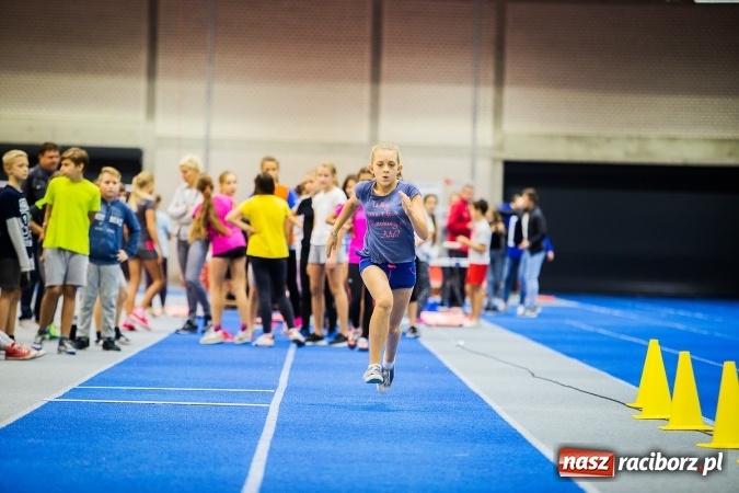 Zdjęcie w galerii na portalu naszraciborz.pl: Halowe Mistrzostwa Raciborza i Powiatu Raciborskiego w Lekkiej Atletyce wiadomości z regionu