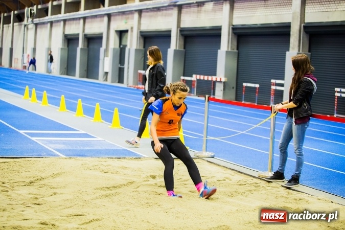 Zdjęcie w galerii na portalu naszraciborz.pl: Halowe Mistrzostwa Raciborza i Powiatu Raciborskiego w Lekkiej Atletyce wiadomości z regionu