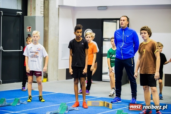 Zdjęcie w galerii na portalu naszraciborz.pl: Halowe Mistrzostwa Raciborza i Powiatu Raciborskiego w Lekkiej Atletyce wiadomości z regionu