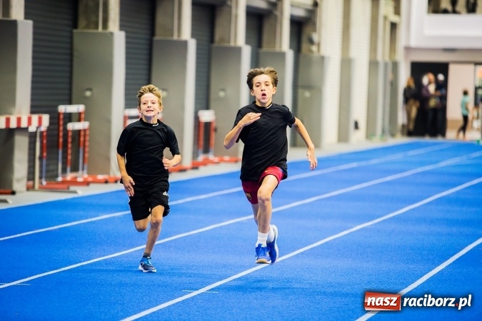 Zdjęcie w galerii na portalu naszraciborz.pl: Halowe Mistrzostwa Raciborza i Powiatu Raciborskiego w Lekkiej Atletyce wiadomości z regionu