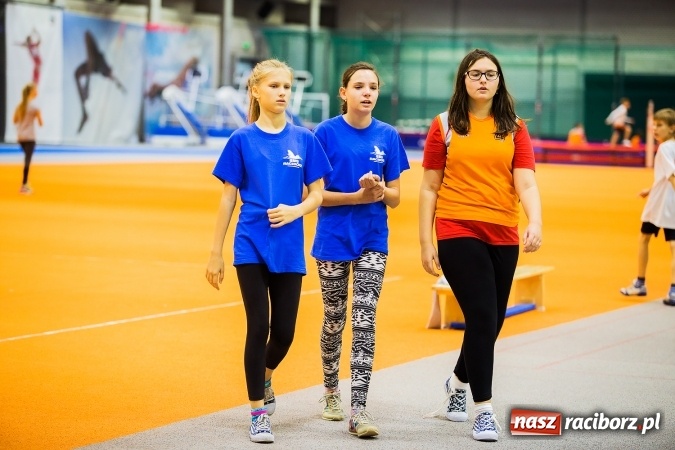 Zdjęcie w galerii na portalu naszraciborz.pl: Halowe Mistrzostwa Raciborza i Powiatu Raciborskiego w Lekkiej Atletyce wiadomości z regionu