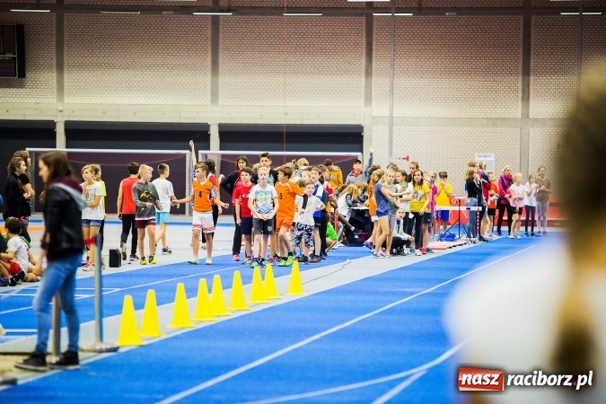 Zdjęcie w galerii na portalu naszraciborz.pl: Halowe Mistrzostwa Raciborza i Powiatu Raciborskiego w Lekkiej Atletyce wiadomości z regionu