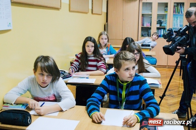 Zdjęcie w galerii na portalu naszraciborz.pl: Dzieci z SP 13 napisały petycję do premier Beaty Szydło wiadomości z regionu