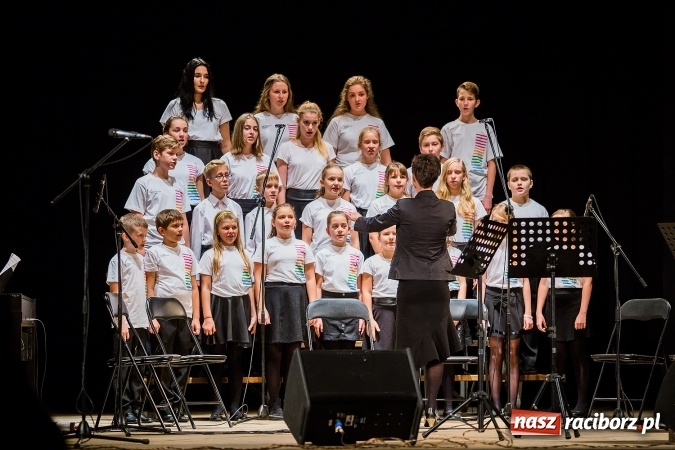 Zdjęcie w galerii na portalu naszraciborz.pl: Wieczór Polski w Domu Kultury Strzecha wiadomości z regionu