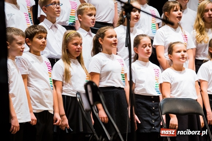 Zdjęcie w galerii na portalu naszraciborz.pl: Wieczór Polski w Domu Kultury Strzecha wiadomości z regionu