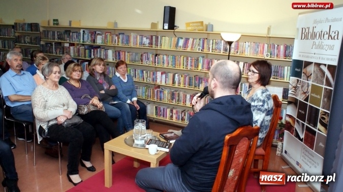 Zdjęcie w galerii na portalu naszraciborz.pl: To ludzie, a nie narody, robią ludobójstwo – Wołyń oczami Szabłowskiego w bibliotece  wiadomości z regionu