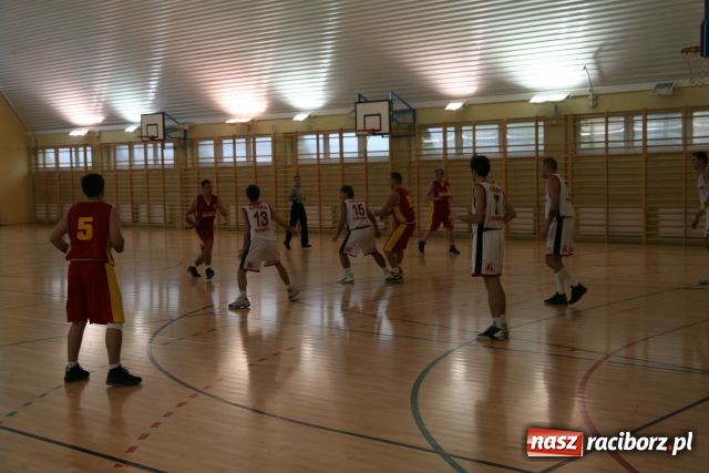 Zdjęcie w galerii na portalu naszraciborz.pl: IX kolejka koszykarzy już za nami wiadomości z regionu