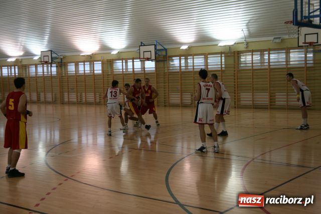 Zdjęcie w galerii na portalu naszraciborz.pl: IX kolejka koszykarzy już za nami wiadomości z regionu