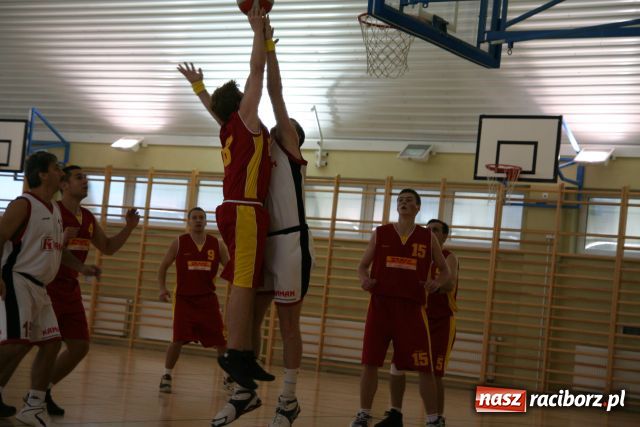 Zdjęcie w galerii na portalu naszraciborz.pl: IX kolejka koszykarzy już za nami wiadomości z regionu