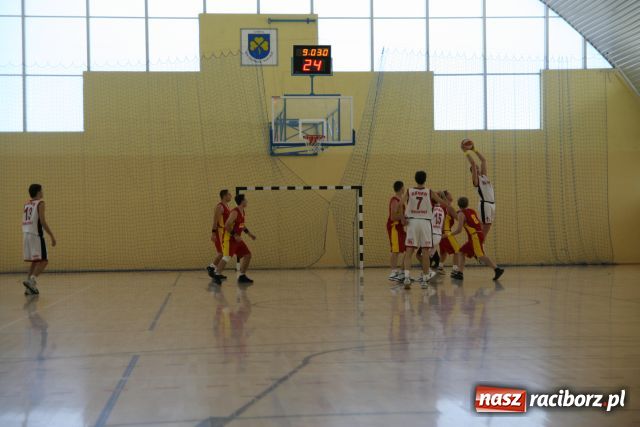 Zdjęcie w galerii na portalu naszraciborz.pl: IX kolejka koszykarzy już za nami wiadomości z regionu