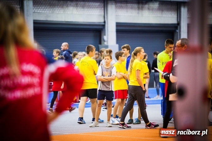 Zdjęcie w galerii na portalu naszraciborz.pl: Drugi dzień Halowych Mistrzostw Raciborza w Lekkiej Atletyce wiadomości z regionu