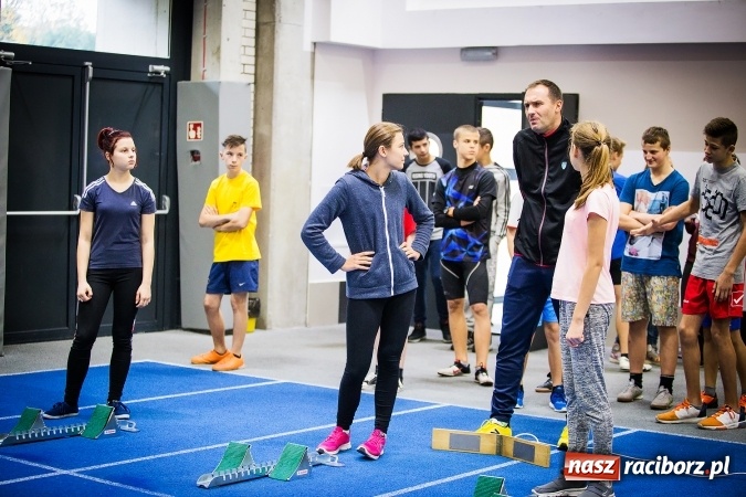 Zdjęcie w galerii na portalu naszraciborz.pl: Drugi dzień Halowych Mistrzostw Raciborza w Lekkiej Atletyce wiadomości z regionu