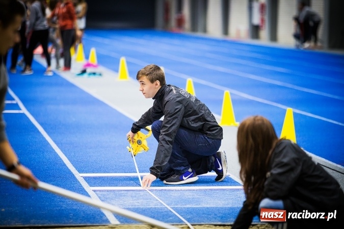 Zdjęcie w galerii na portalu naszraciborz.pl: Drugi dzień Halowych Mistrzostw Raciborza w Lekkiej Atletyce wiadomości z regionu
