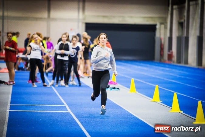Zdjęcie w galerii na portalu naszraciborz.pl: Drugi dzień Halowych Mistrzostw Raciborza w Lekkiej Atletyce wiadomości z regionu