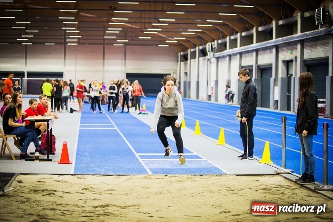 Zdjęcie w galerii na portalu naszraciborz.pl: Drugi dzień Halowych Mistrzostw Raciborza w Lekkiej Atletyce wiadomości z regionu